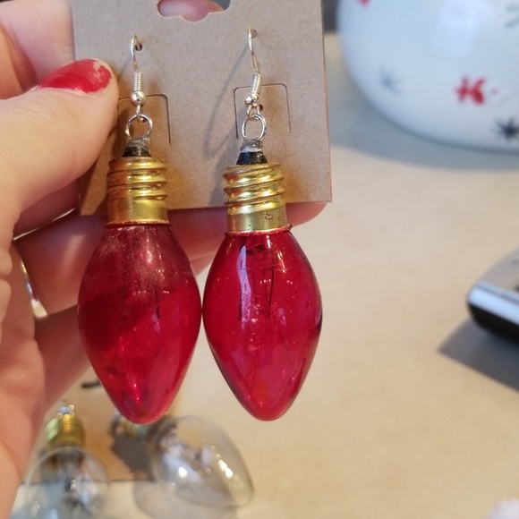 Christmas light bulb earrings - Picture 2 of 3
